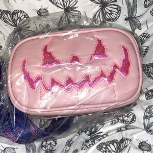 Love Pain and Stitches Fanny bag